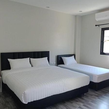 מלון בנג טאו ביץ' Oyo 259 Baan Napatr מראה חיצוני תמונה